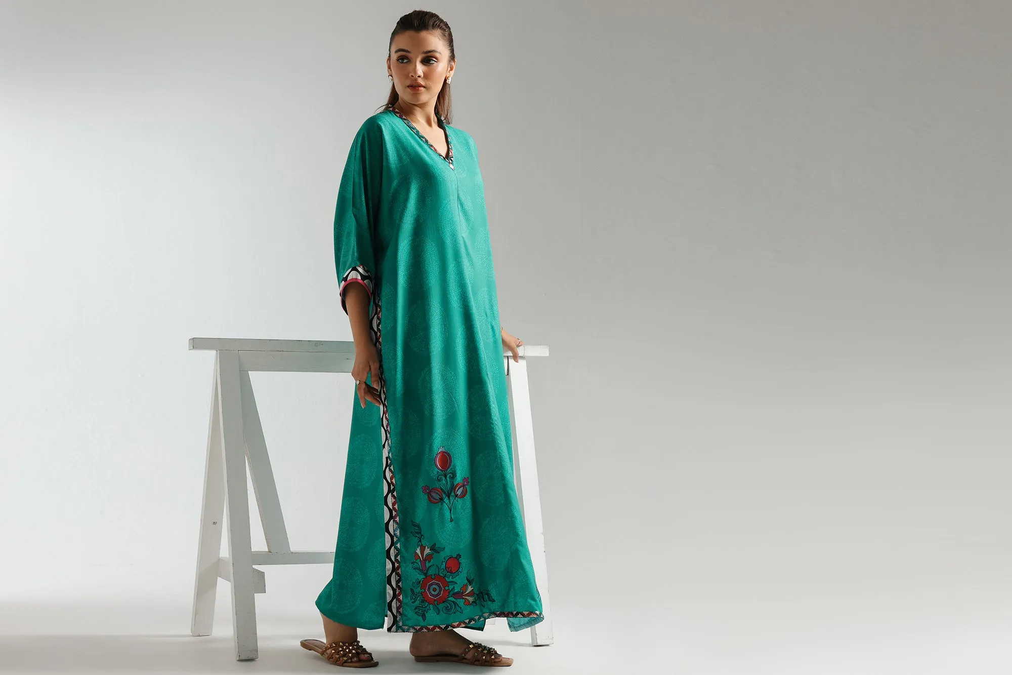 EMBROIDERED KAFTAN (E5053/102/708)