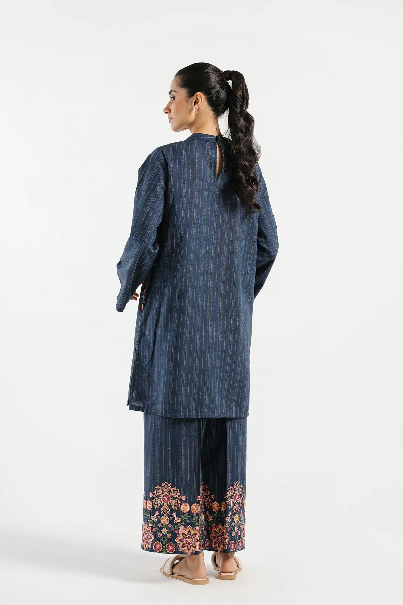 EMBROIDERED SUIT (E5099/102/619)